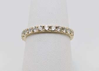 14 Karat Yellow Gold Diamond Wedding Band .75 Carats I1 H-I