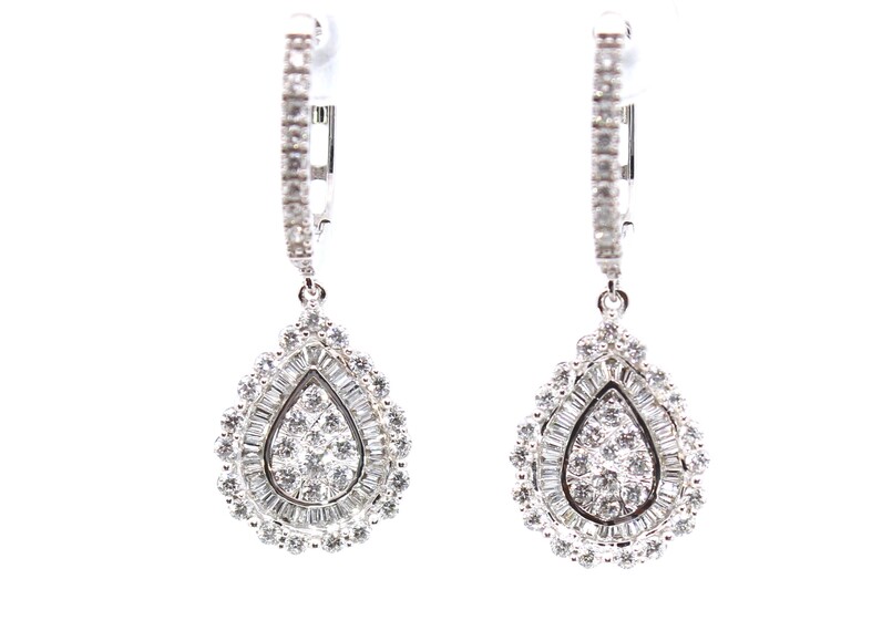 Estate 14 Karat White Gold Diamond Drop Earrings