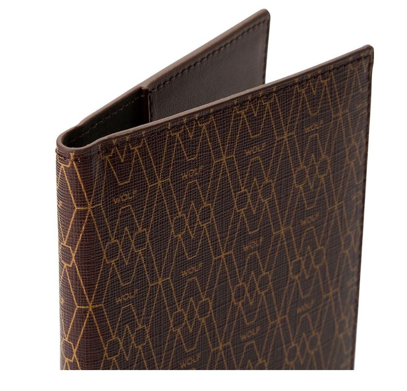 Wolf Brown Signature Passport Cover