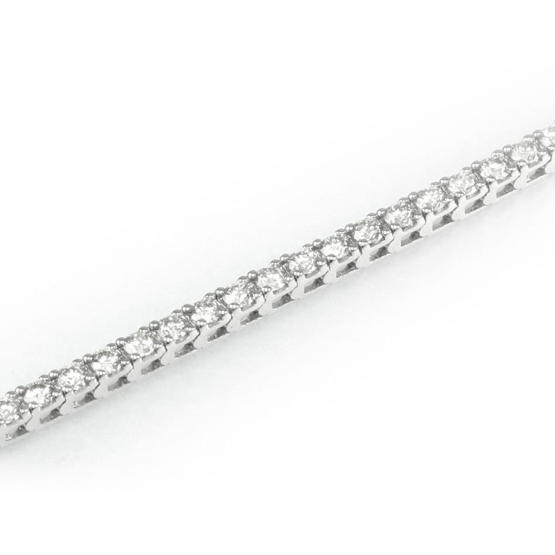 14 Karat White Gold Diamond Tennis Bracelet  7 Carat Category  With 44 Full Cut Round Diamonds