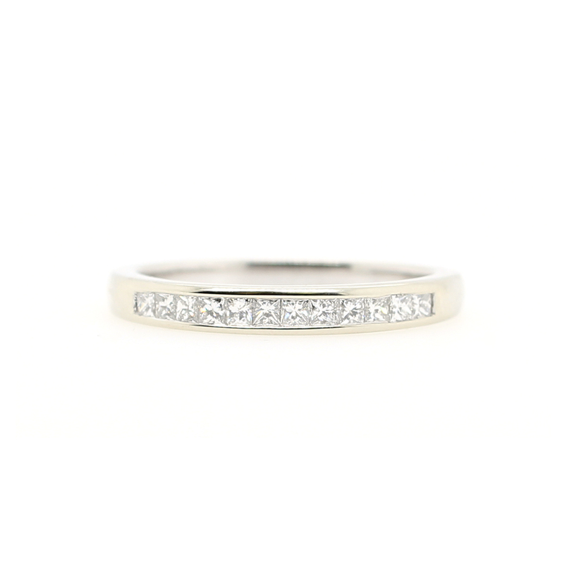 https://www.bsa-images.com/levyjewelers_2018/images/CTC01WBPCQ-B.jpg