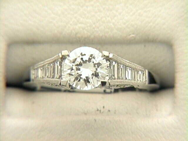 Tacori Plat Dia Semi-Mt Rg W/Millgrain Edge Trim Design Having Modified 4-Prong Head W/1 Rnd Cz In Ctr  6.5Mm