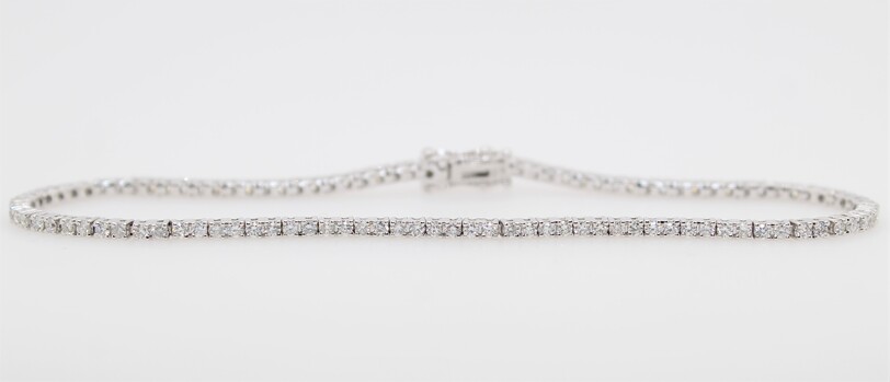 14 Karat White Gold Diamond Tennis Bracelet Measuring 7 Inches Long