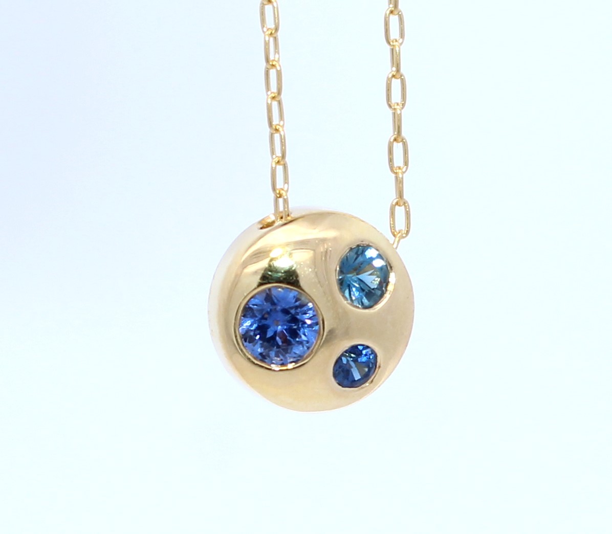 Lauren K 18 Karat Yellow Gold Blue Sapphire Necklace 18 Inches From The Polly Collection