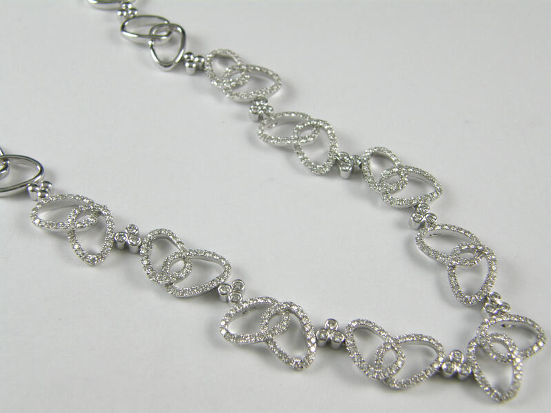 18 Karat White Gold Diamond Link Necklace Measuring 16" Long