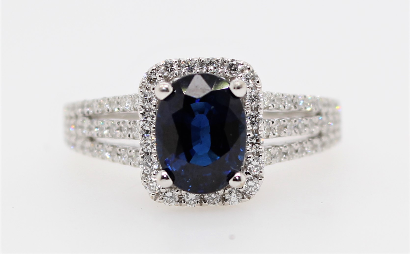 14 Karat White Gold Blue Sapphire And Diamond Ring