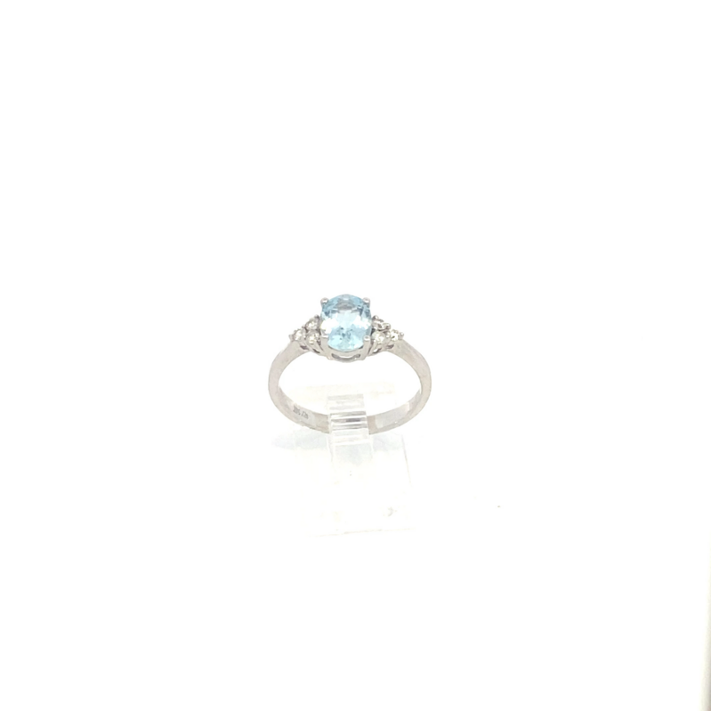14 Karat White Gold Aquamarine And Diamond Ring