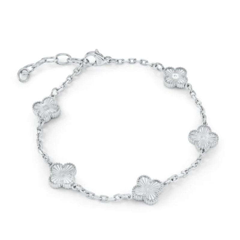 Veloria Collection 9mm Lucky Clover Bracelet