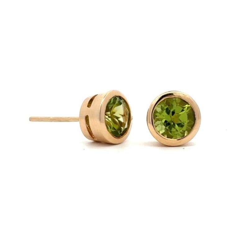 14 Karat Yellow Gold Peridot Stud Earrings