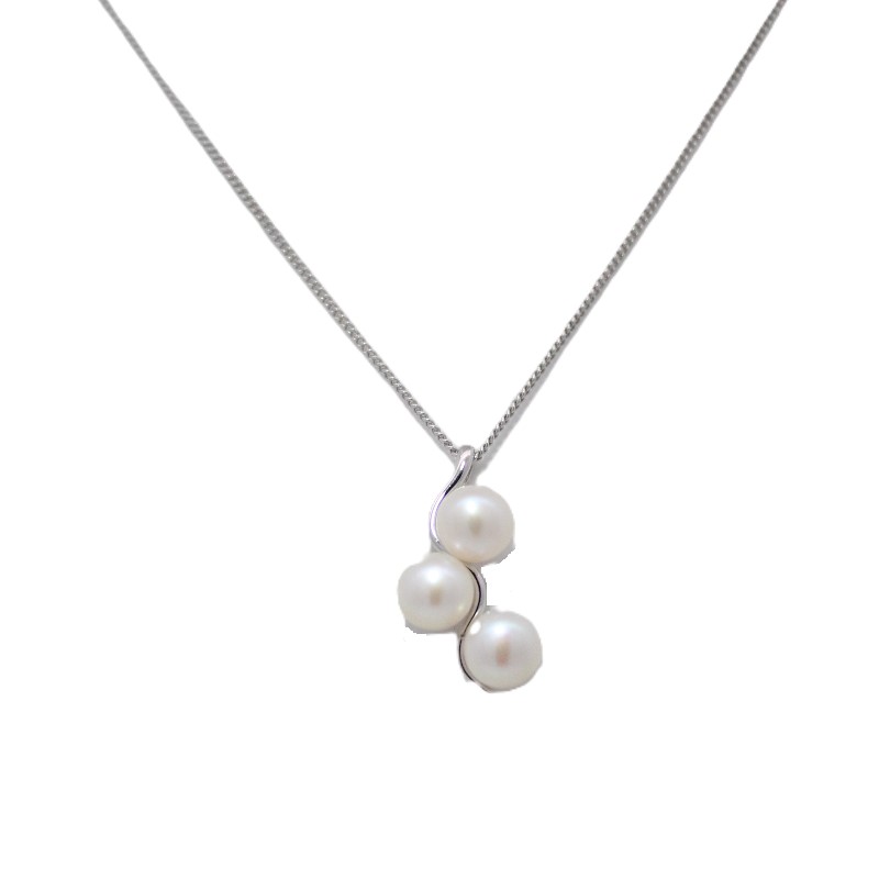 Freshwater Pearl Pendant Necklace