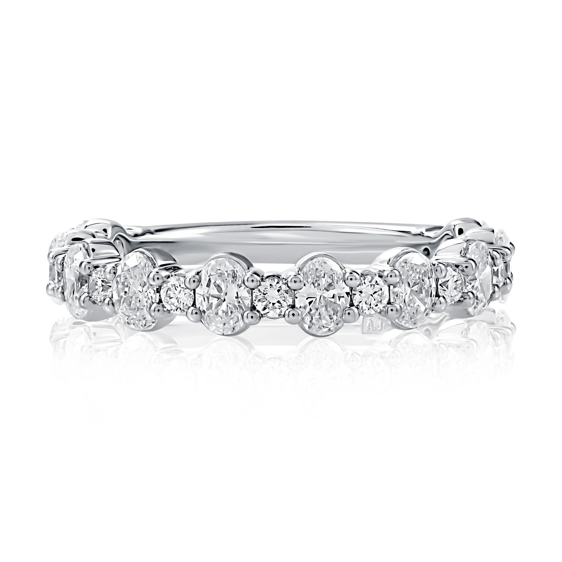 A Jaffe Oval & Round Diamond Wedding Band (1.24 Ct. Tw.)