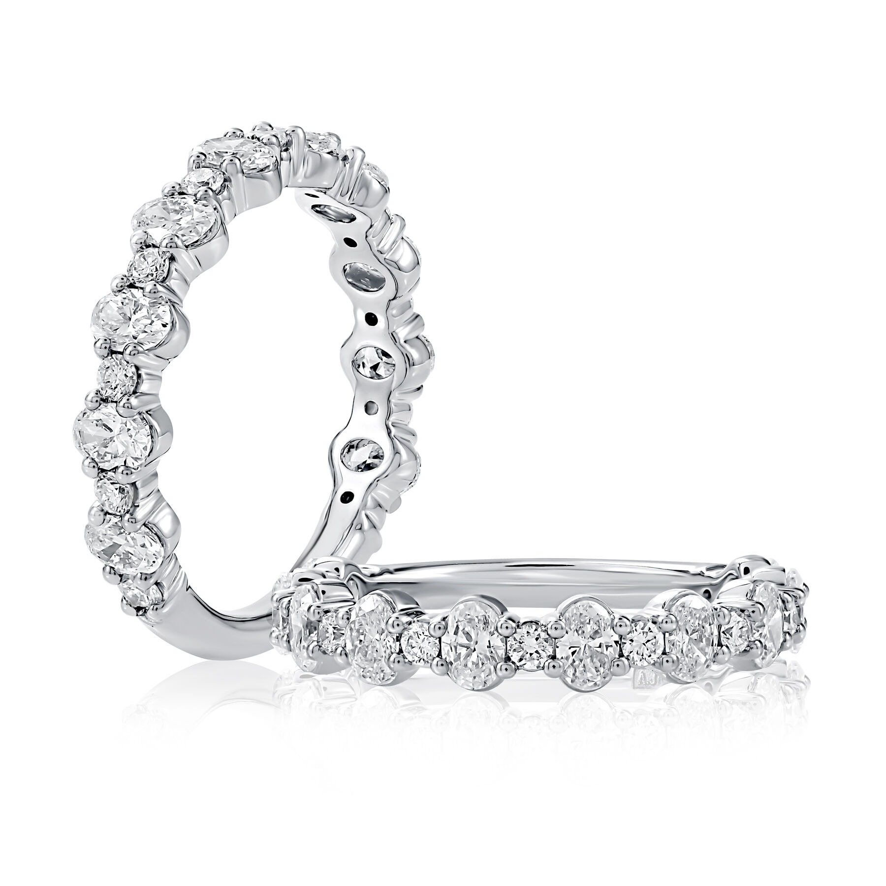 A Jaffe Oval & Round Diamond Wedding Band (1.24 Ct. Tw.)
