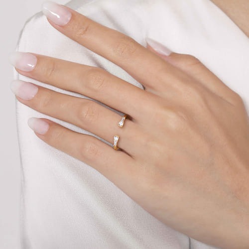 Gabriel & Co. Devoted Contemporary Open Diamond Wedding Band (0.23 ct. tw.)