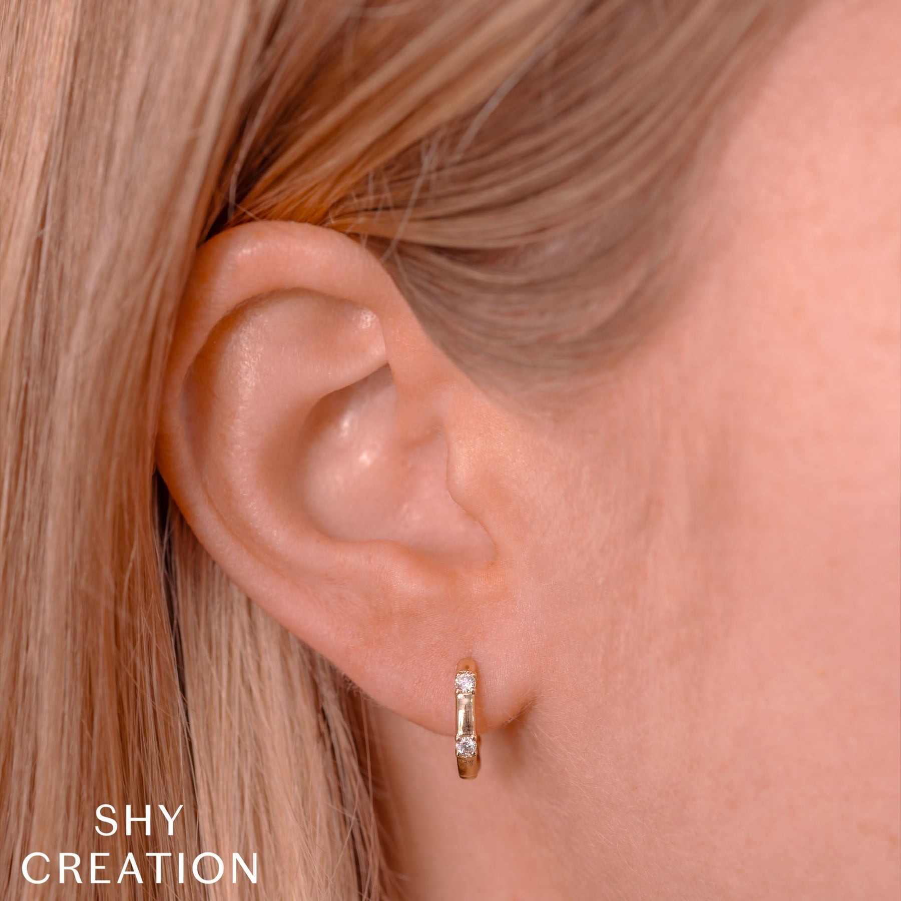 Shy Creation Kate Diamond Huggie Earrings