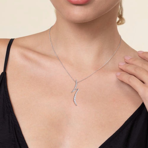 Gabriel & Co. Kaslique Graduating Diamond Bypass Pendant Necklace (0.76 ct. tw.)