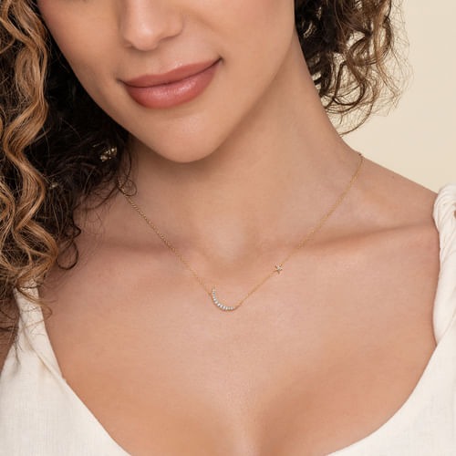 Gabriel & Co. Contemporary Diamond Crescent Moon Pendant Necklace (0.12 ct. tw.)
