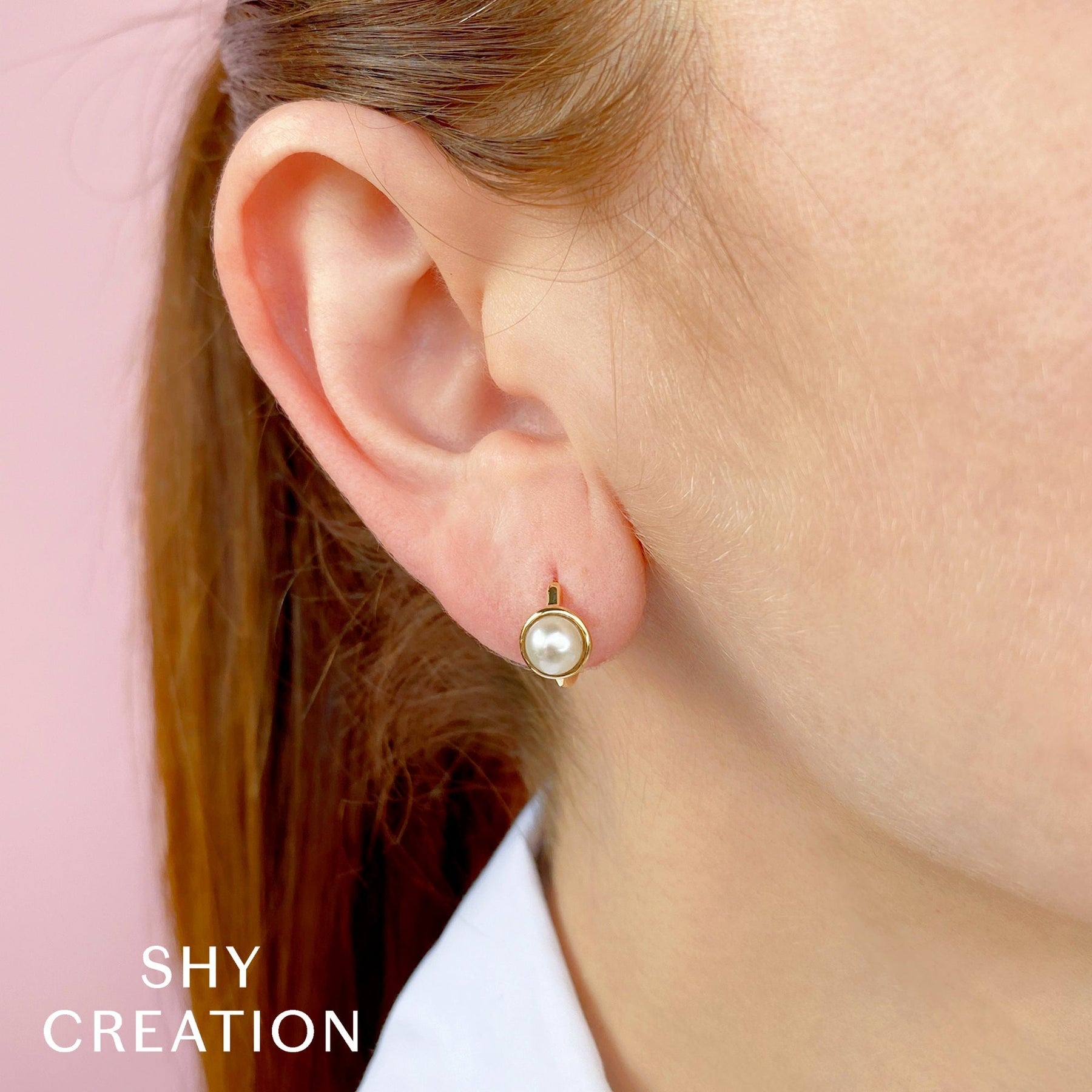 Shy Creation Jackie Cultured Pearl Huggie Earrings