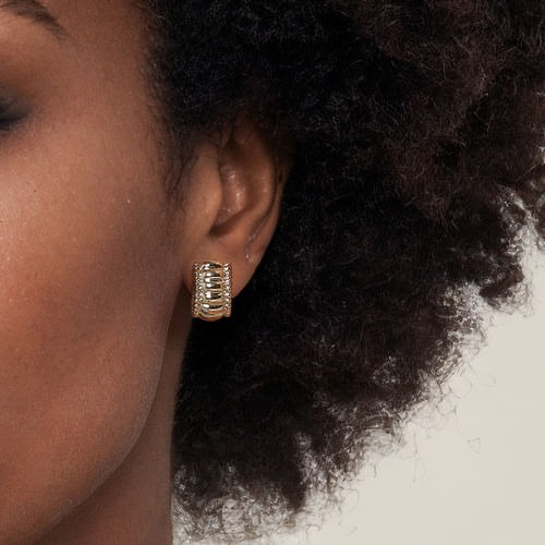 Gabriel & Co. Bujukan Plain Gold Huggie Hoop Earrings