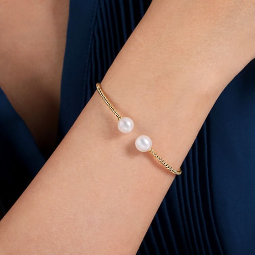 Gabriel & Co. Bujukan Pearls Split Bangle Bracelet
