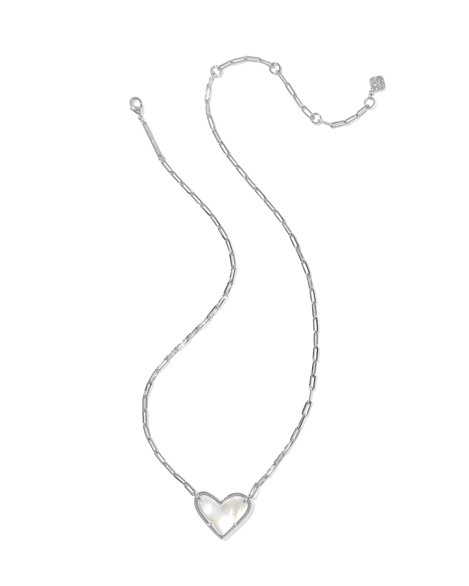 Kendra Scott Ari Heart Statement Short Pendant Necklace