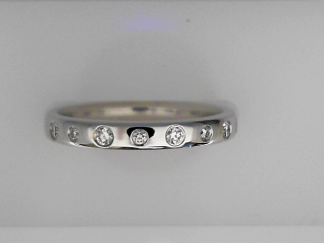 14K WHITE GOLD POLISHED BAND WITH .14CTTW ROUND SI CLARITY & G COLOR SCATTERED DIAMONDS