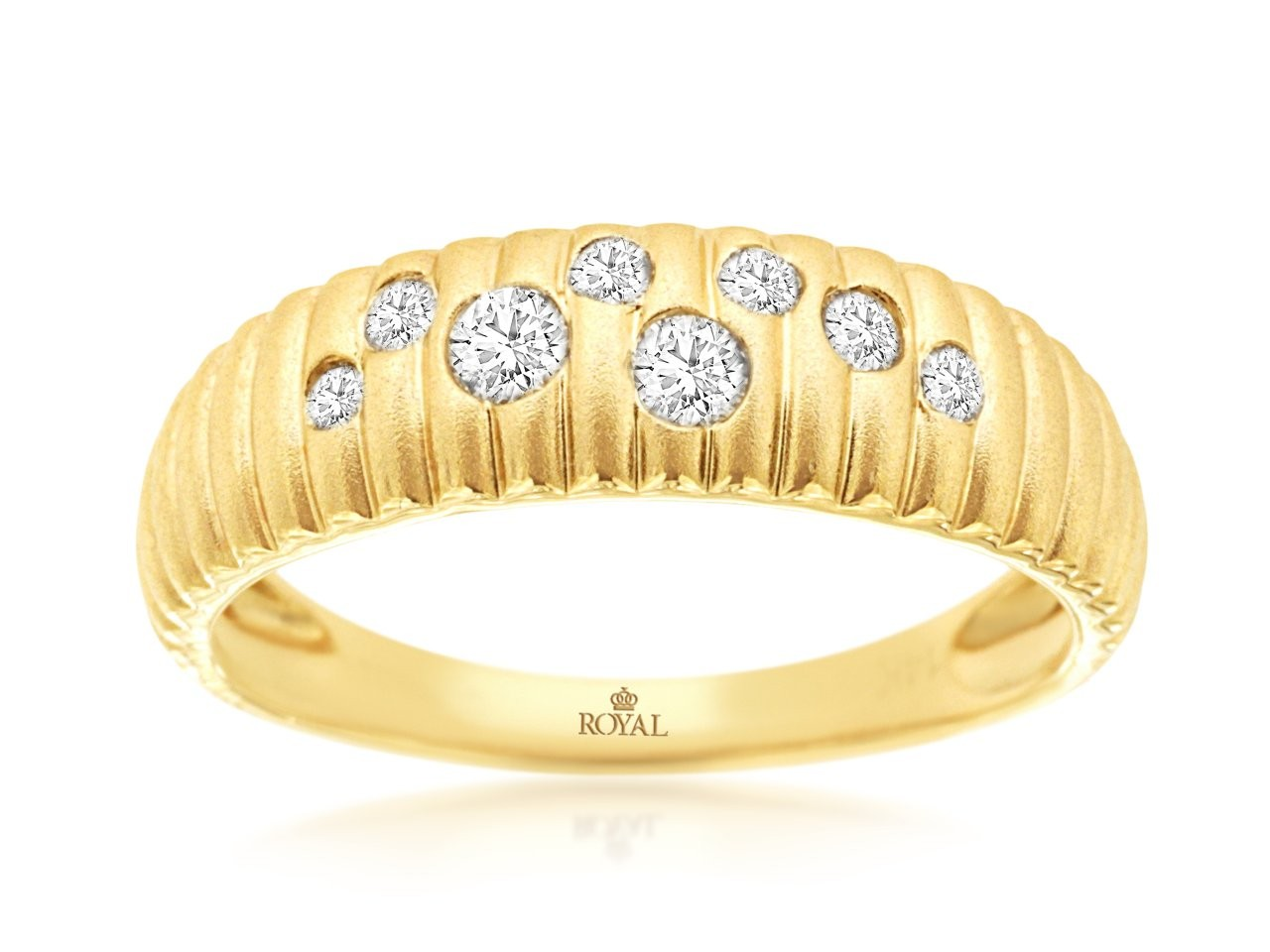 14K YELLOW GOLD RIBBED BAND WITH .25CTTW ROUND I1 CLARITY & HI COLOR DIAMONDS