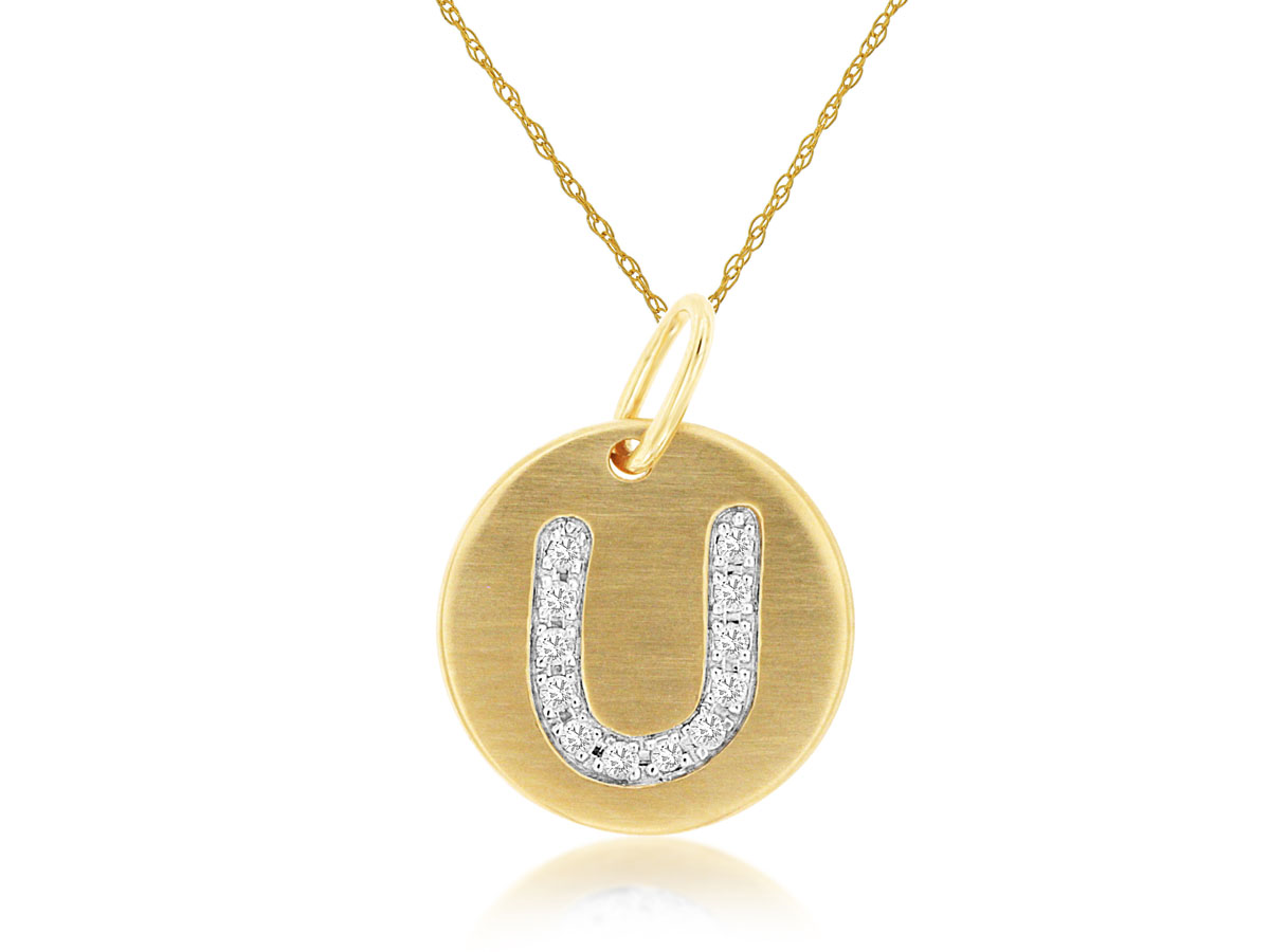 14K YELLOW GOLD ROUND SABDBLAST FINISH DISC WITH .06CTTW ROUND I1 CLARITY & HI COLOR DIAMONDS SET IN A HORSESHOE ON A PENDANT CHAIN