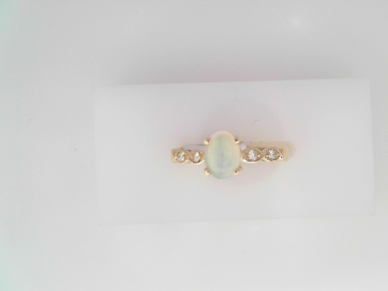 14K YELLOW GOLD .50CTOVAL OPAL RING WITH .08CTTW ROUND I1 CLARITY & HI COLOR DIAMOND SET IN THE BEADED SCALLOPED BAND