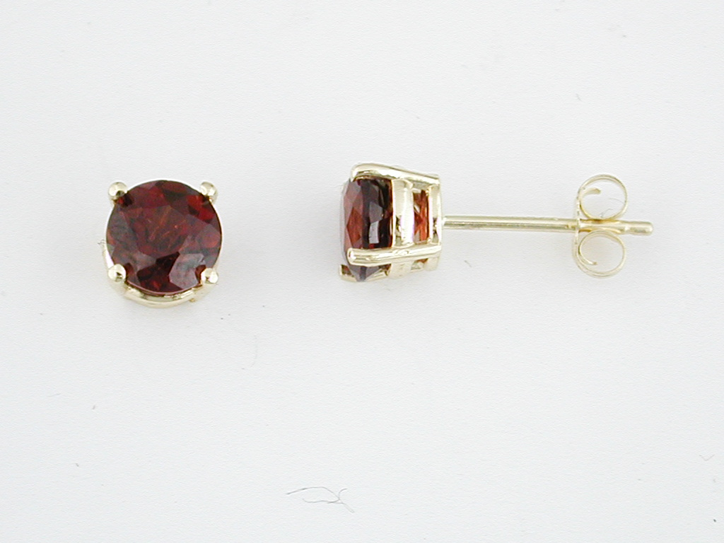 14K YELLOW GOLD 6MM ROUND GARNET STUD EARRINGS
