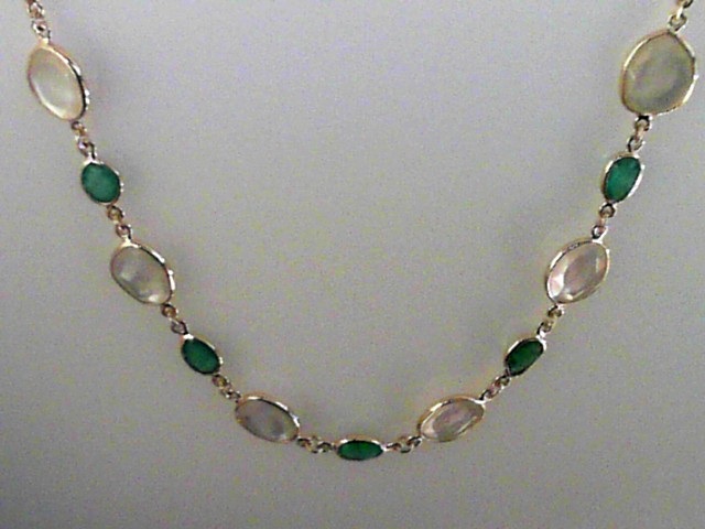 14K YELLOW GOLD NECKLACE WITH 30CTTW BEZEL SET OVAL SLICES OF WHITE MOTHER OF PEARL AND EMERALS