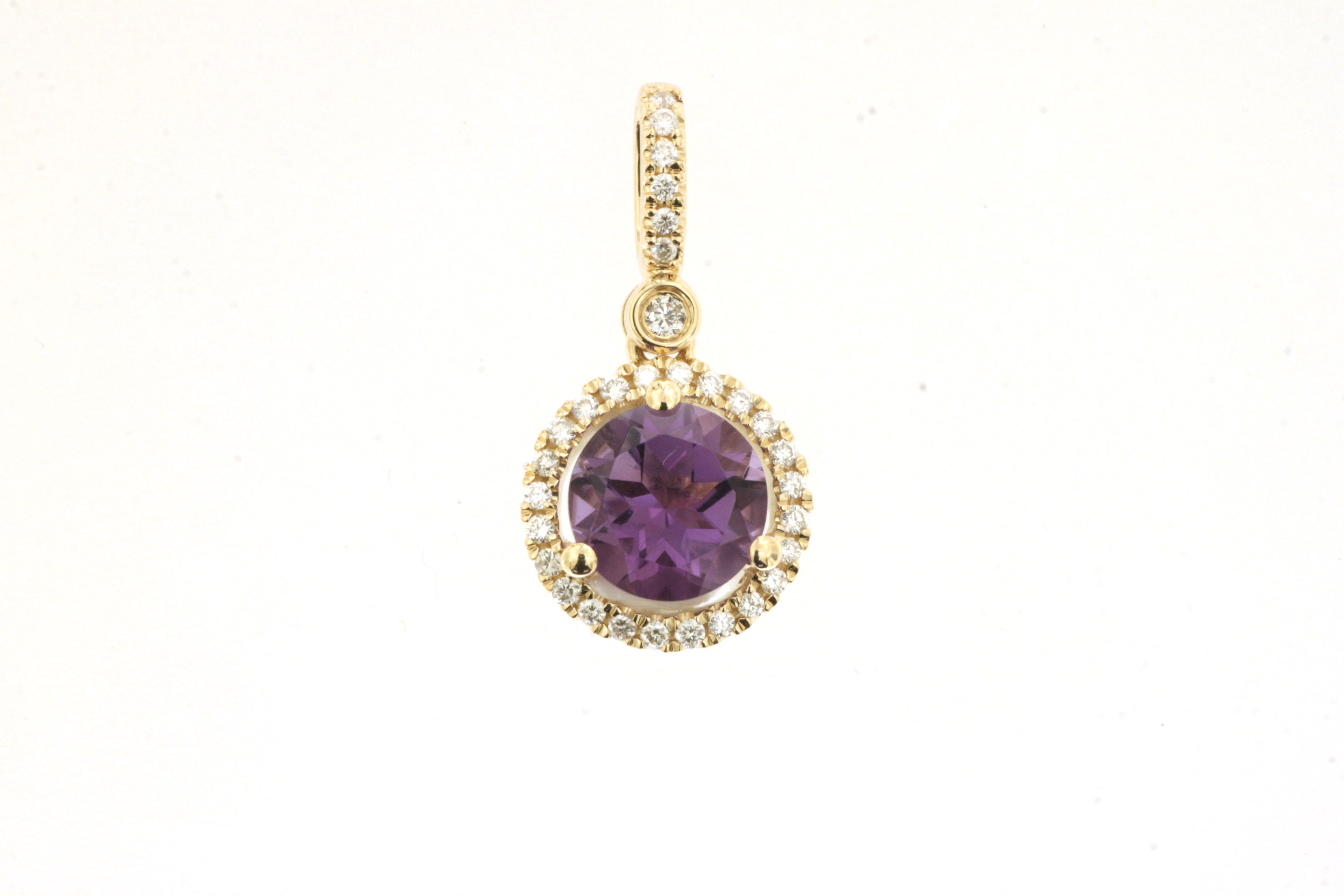 14K YELLOW GOLD 1.40CT ROUND AMETHYST PENDANT WITH .18CTTW ROUND I1 CLARITY & HI COLOR DIAMONDS SET IN THE HALO AND BAIL ON A PENDANT CHAIN