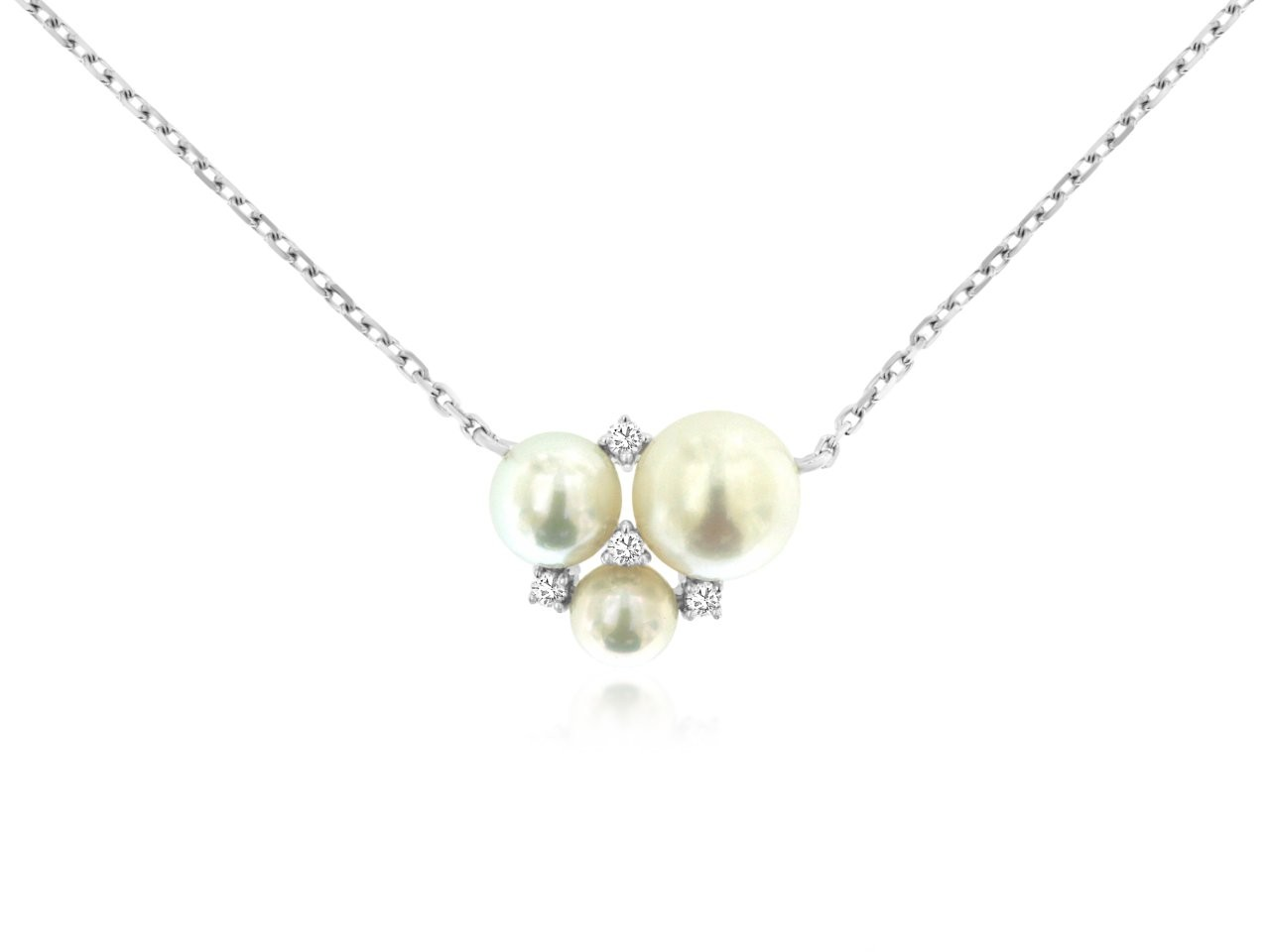 14K WHITE GOLD BUBBLE PEARL CLUSTER PENDANT WITH 3 CULTURED PEARLS AND .08CTTW ROUND I1 CLARITY & HI COLOR DIAMONDS ON A CABLE CHAIN