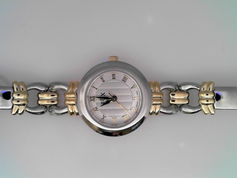 LADIES TWO TONE CASE AND BRACELET ROUND TAPESTRY ROMAN DIAL FOX WATCH
