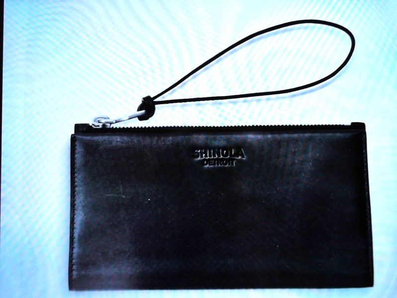 SHINOLA BLACK WALLET WRISTLET NATURAL GRAN