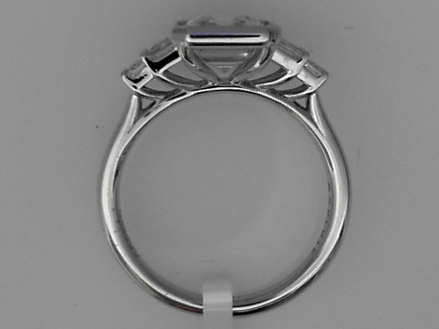SILVER CZ SAMPLE BEZEL SETTING SEMI MOUNTING WITH .37CTTW BAGUETTE SIDES FOR A 2.5CT EMERALD CENTER