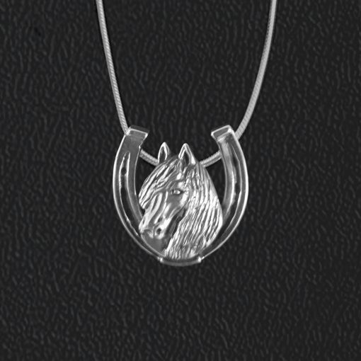 JANE HEART FLOWING MANE MINI HORSESHOE NECKLACE ON A SNAKE CHAIN