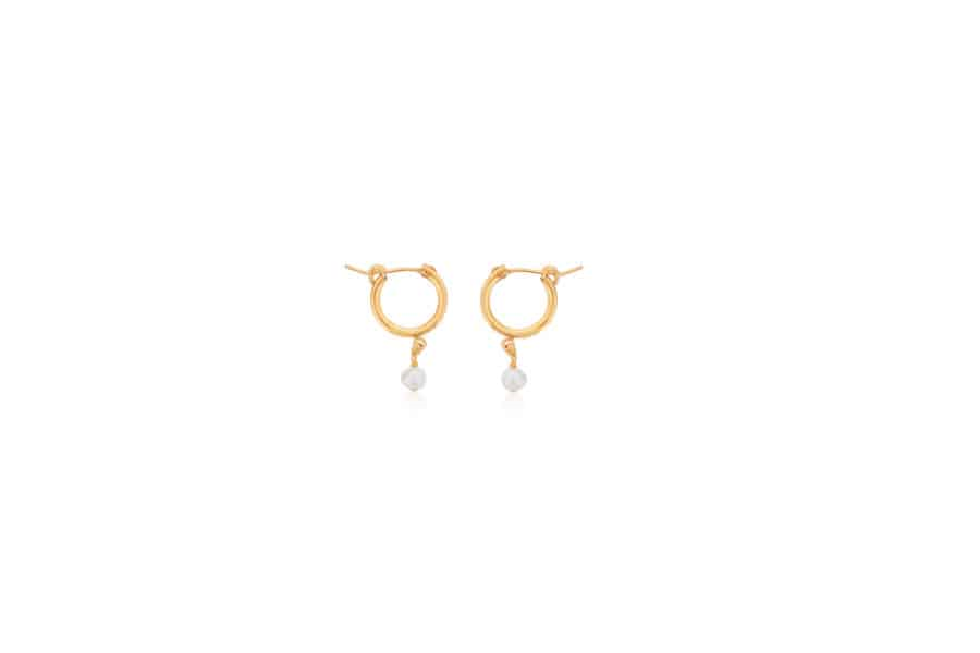 DEE BERKLEY GOLD FILLED SMALL CHUNKY HOOPS WITH PEARL GEMSTONE DROPS