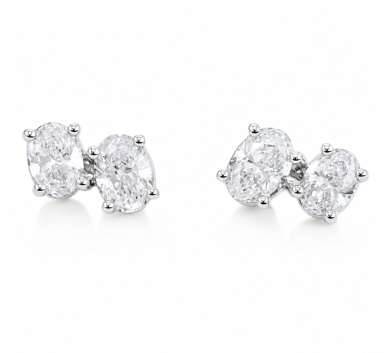 14k White Gold Diamond Oval Stud Earrings
