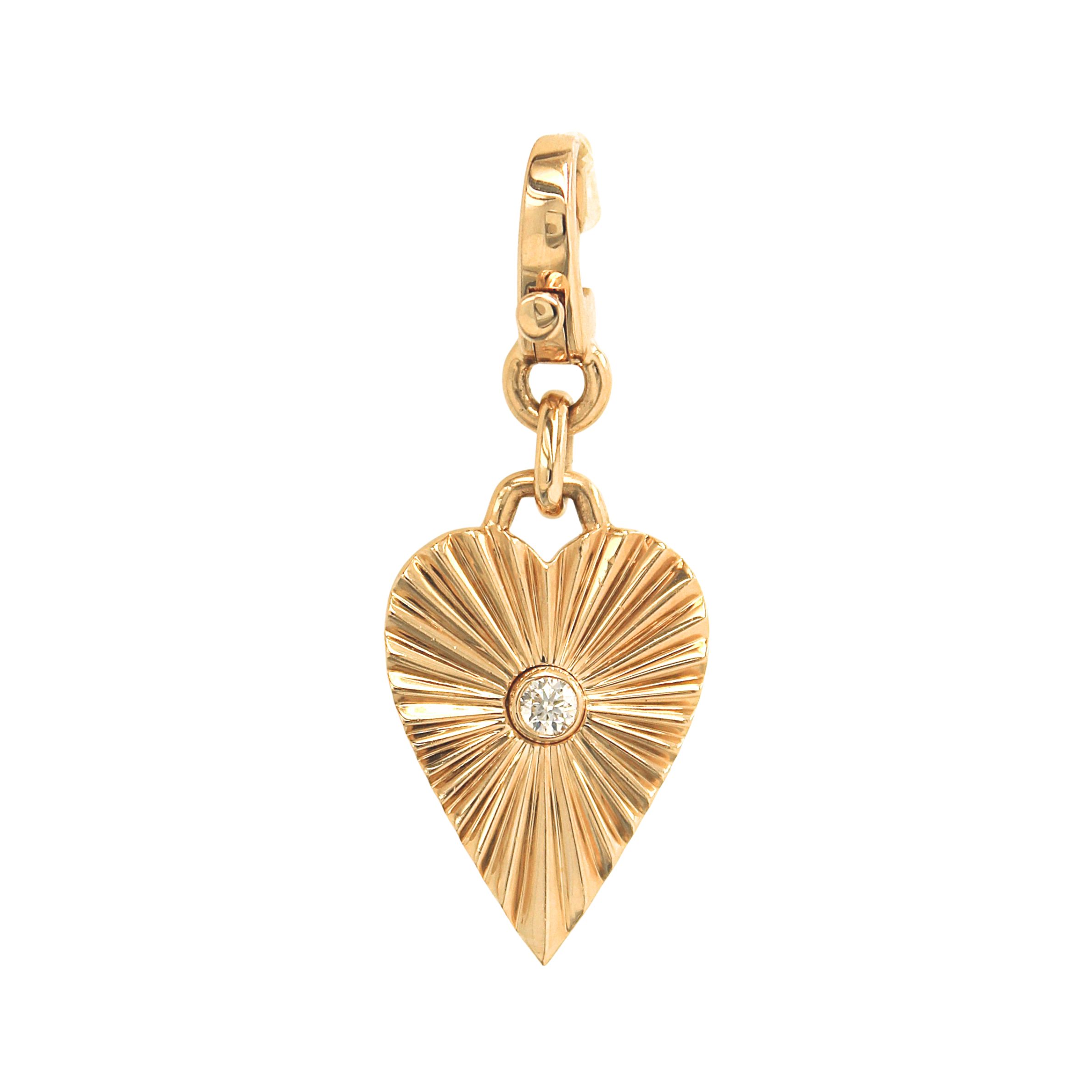 14k Yellow Gold Fluted Heart Charm