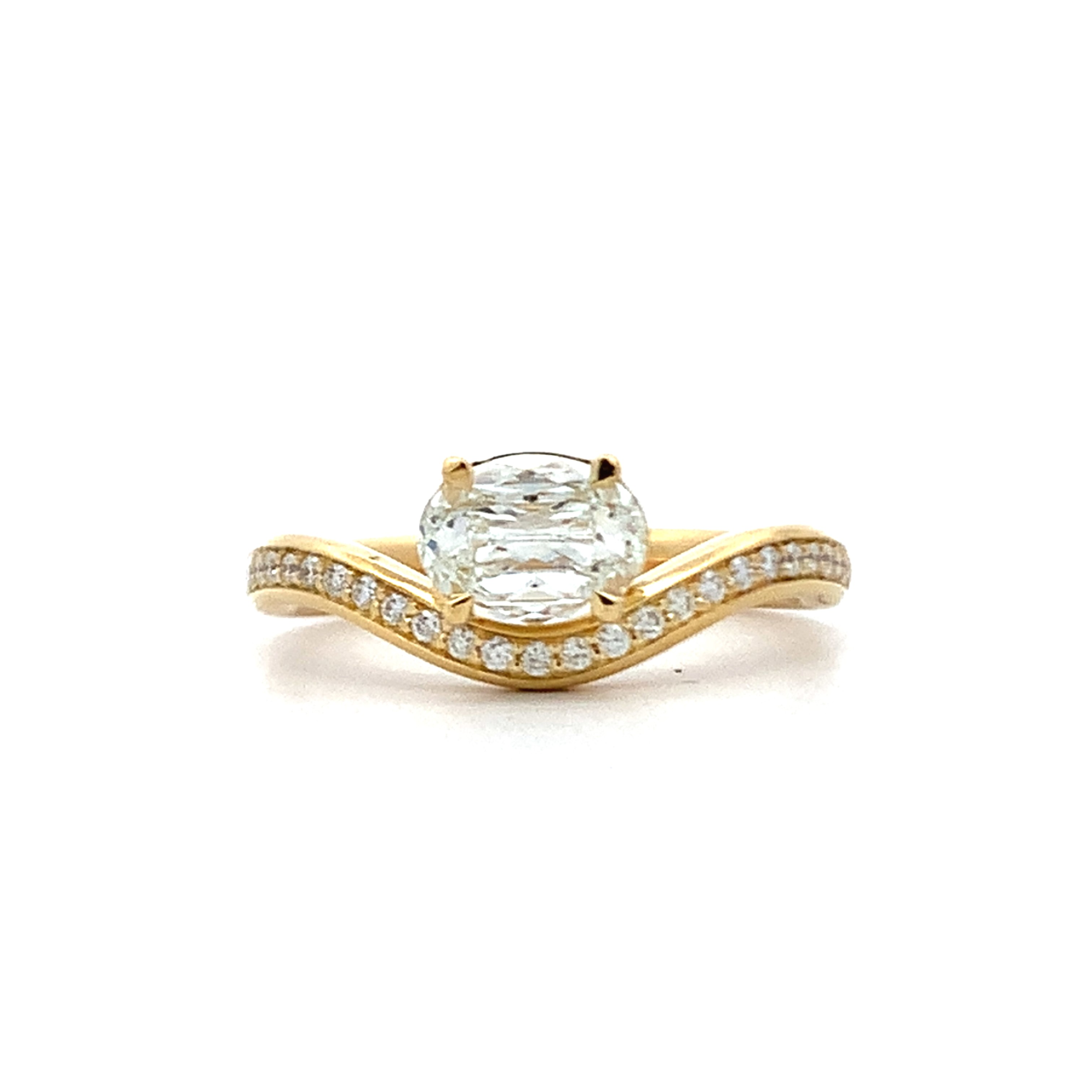 Crisscut New York 18K Yellow Gold L’Amour Crisscut Oval Curved Engagement Ring