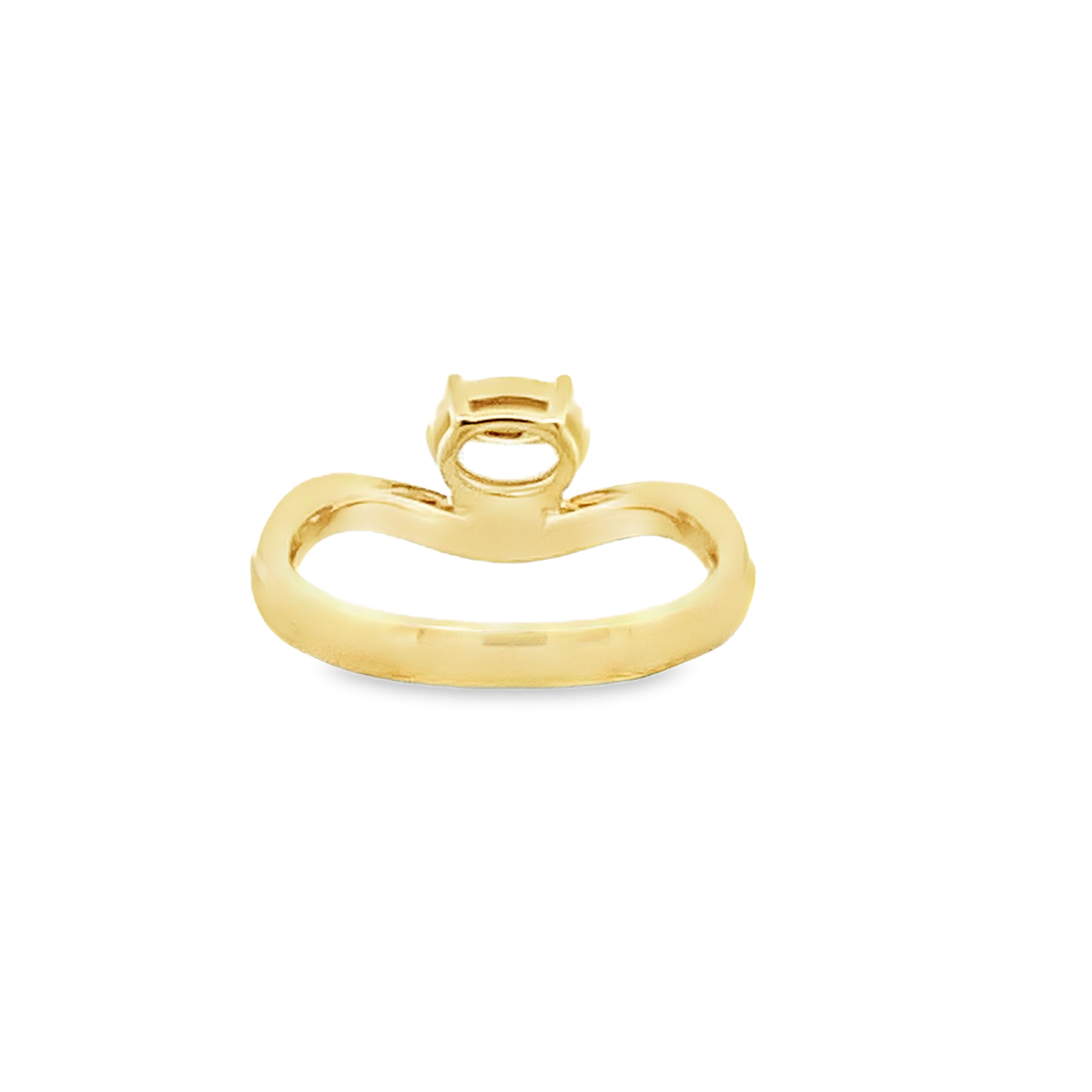 Crisscut New York 18K Yellow Gold L’Amour Crisscut Oval Curved Engagement Ring