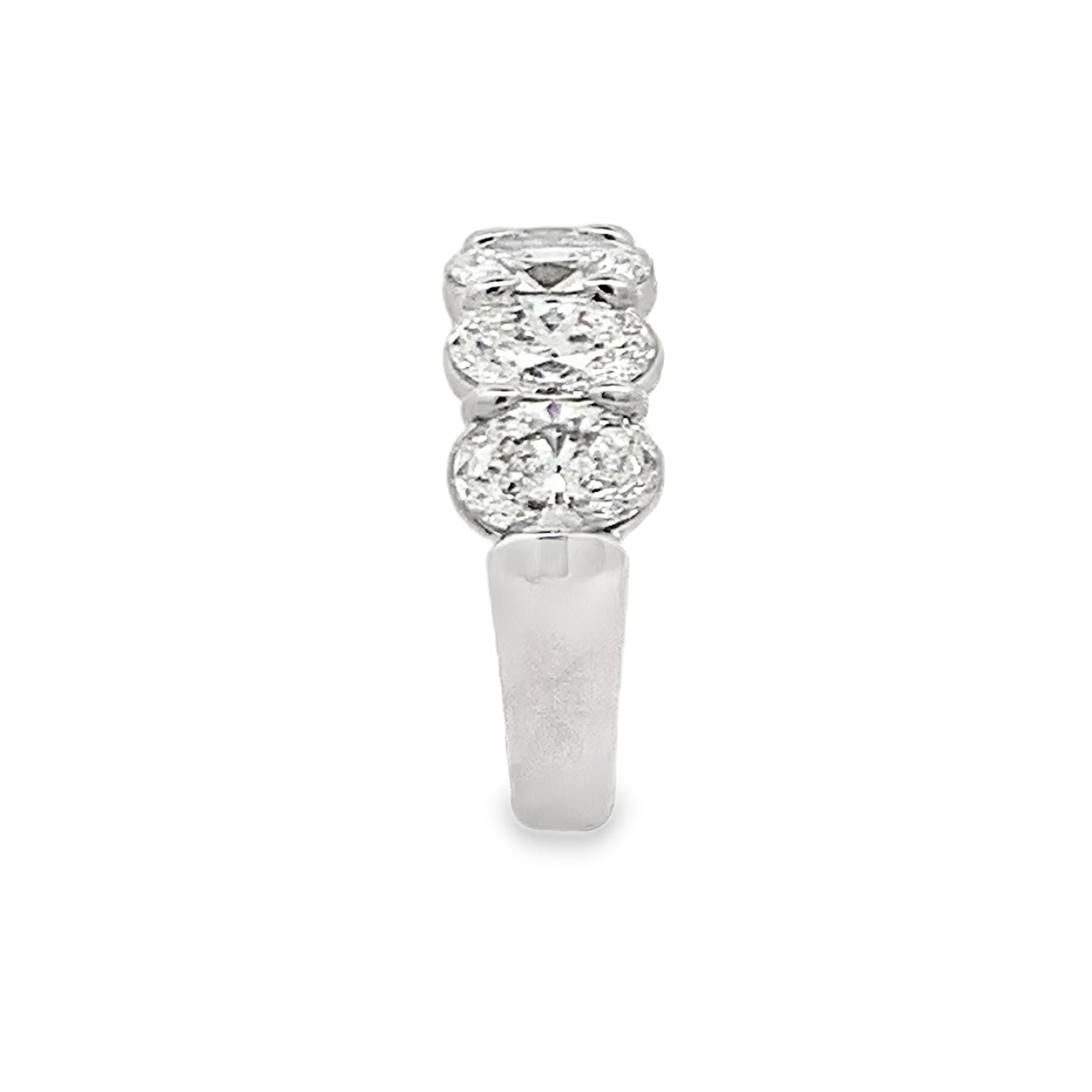 Platinum Diamond Anniversary Band Size 6.25 with 5 Oval Diamonds with Claw Prongs 3.58ct H VS1-SI1
GIA #6522724903, 2527878256, 6522840001, 6522719455, 7521275637