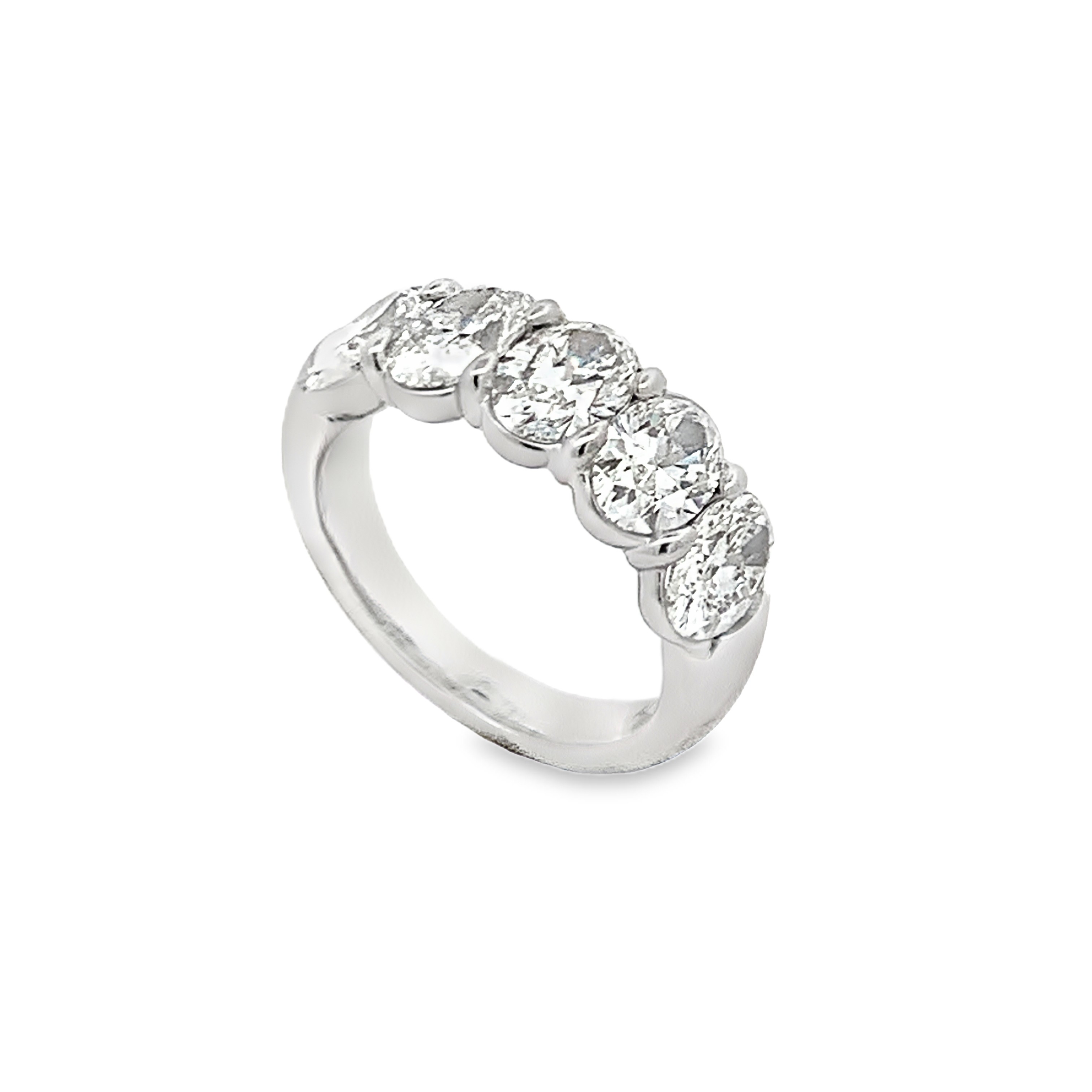 Platinum Diamond Anniversary Band Size 6.25 with 5 Oval Diamonds with Claw Prongs 3.58ct H VS1-SI1
GIA #6522724903, 2527878256, 6522840001, 6522719455, 7521275637