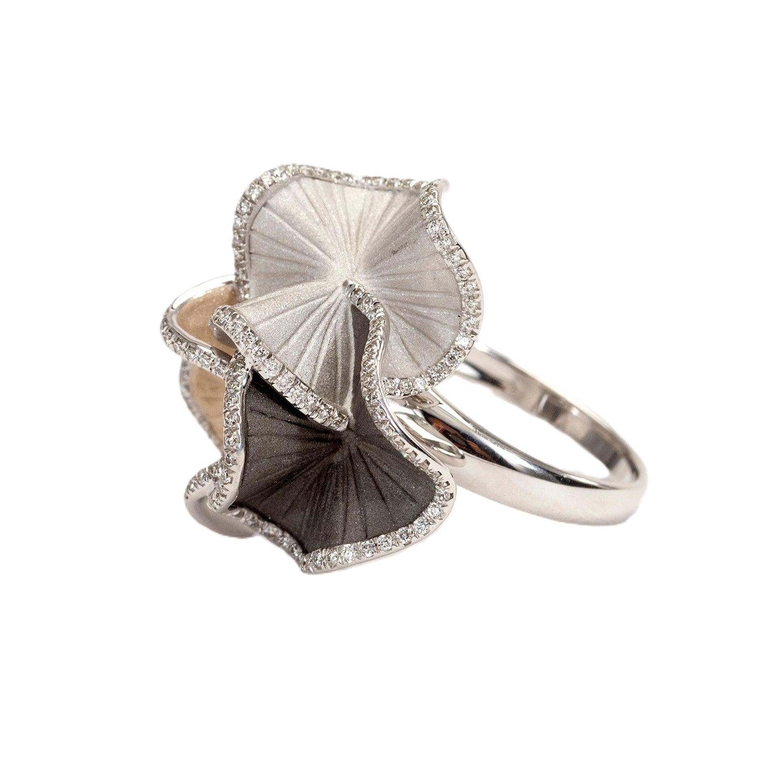 Cammilli 18K Sultana White Ice, Natural Beige and Black Lava Gold Diamond Ring