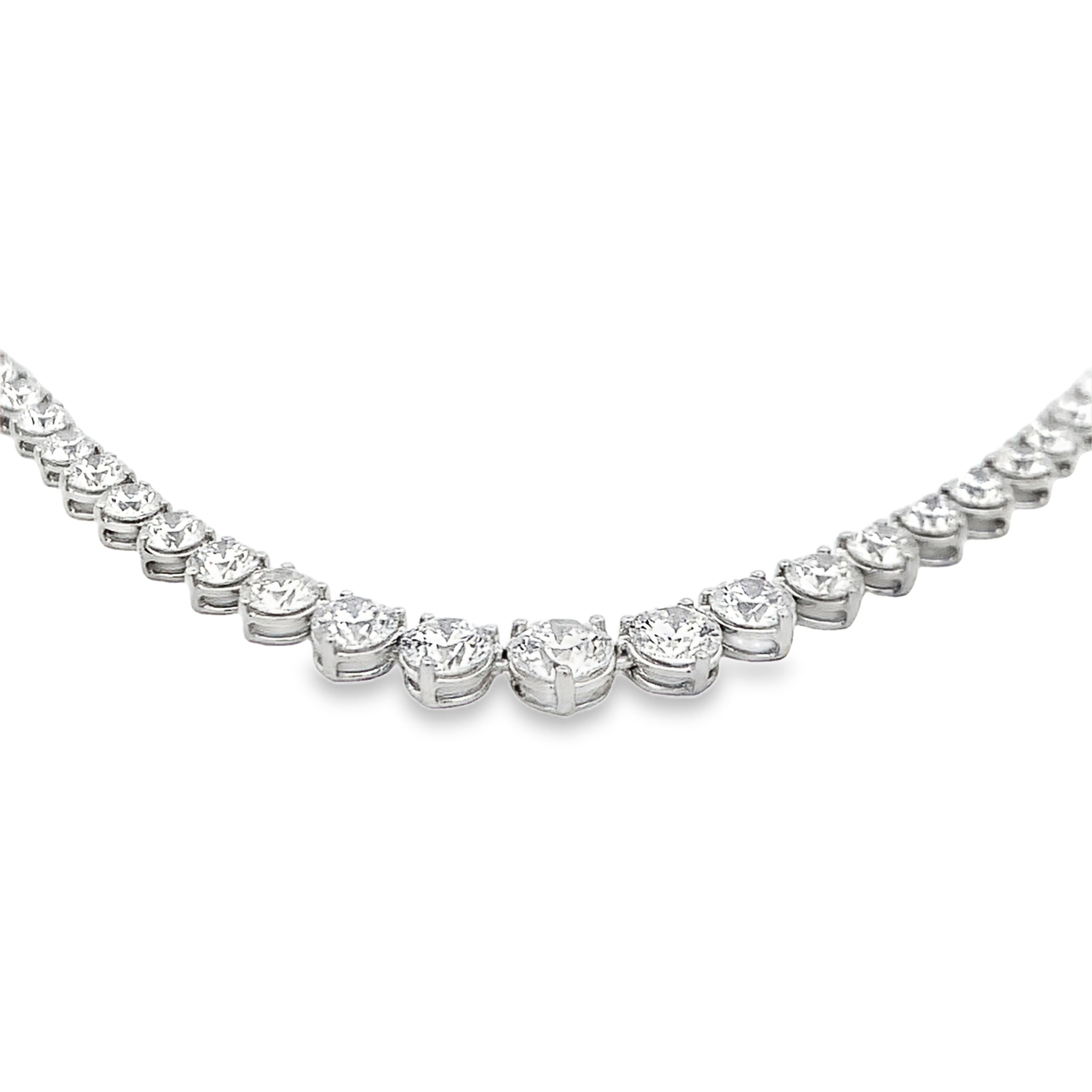 18K Gold Diamond Necklace with 1 Carat Center Diamond and 91 Round Diamonds 16.00 Carat 15