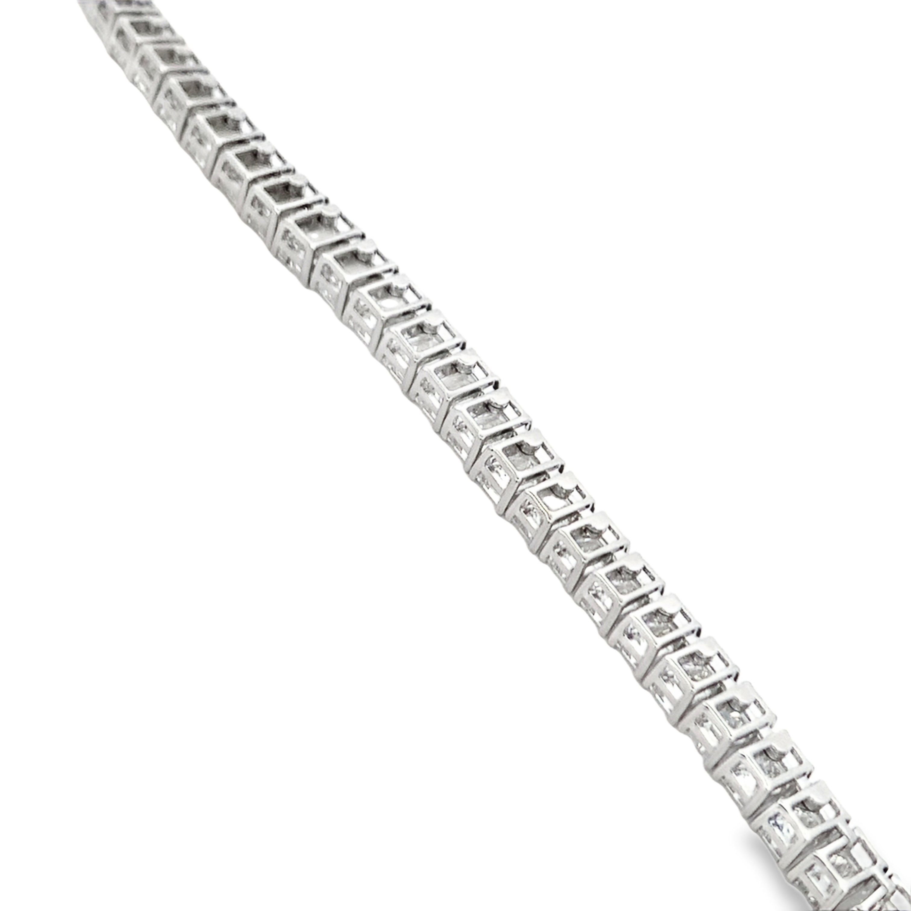 18K White Gold Emerald Cut Diamond Necklace