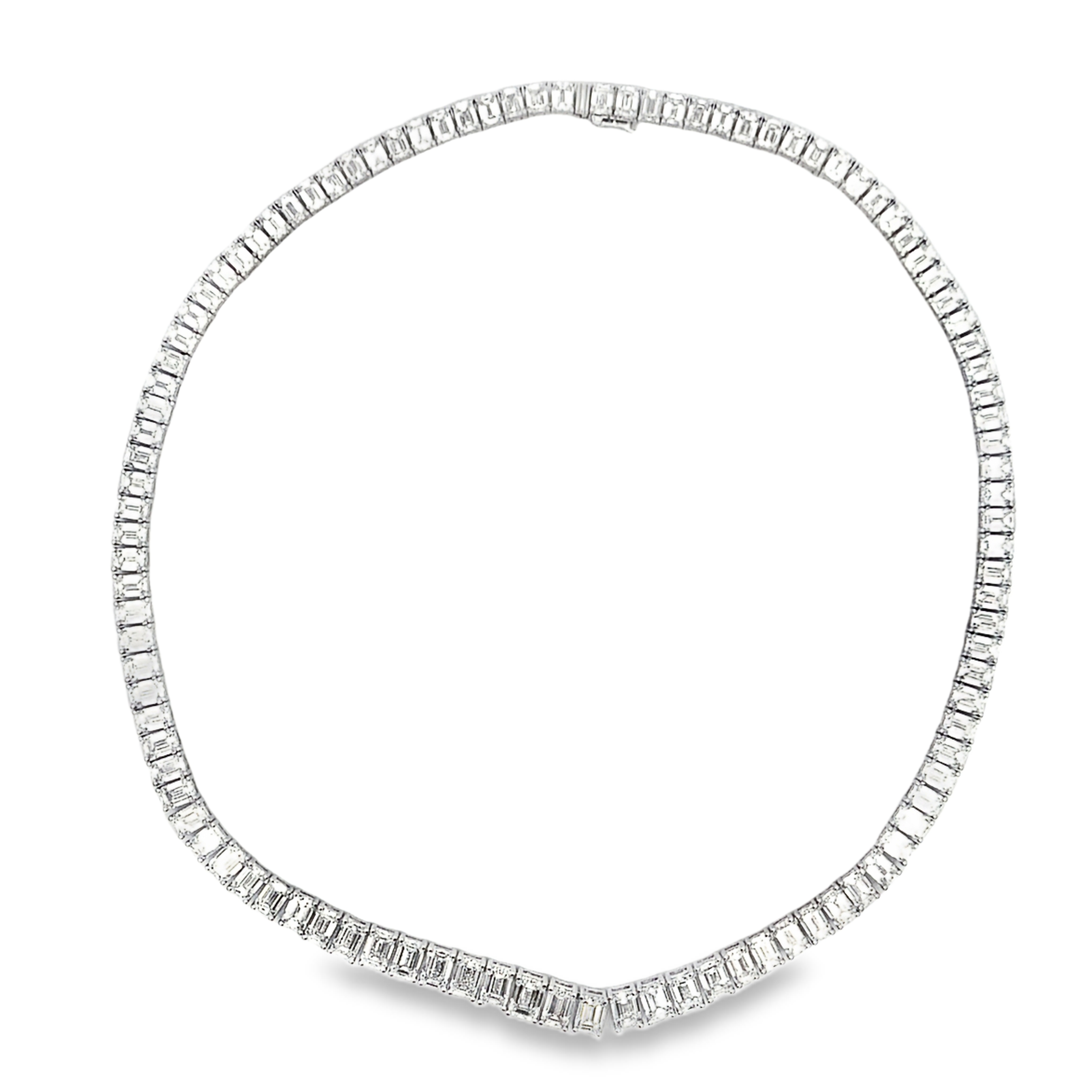18K White Gold Emerald Cut Diamond Necklace