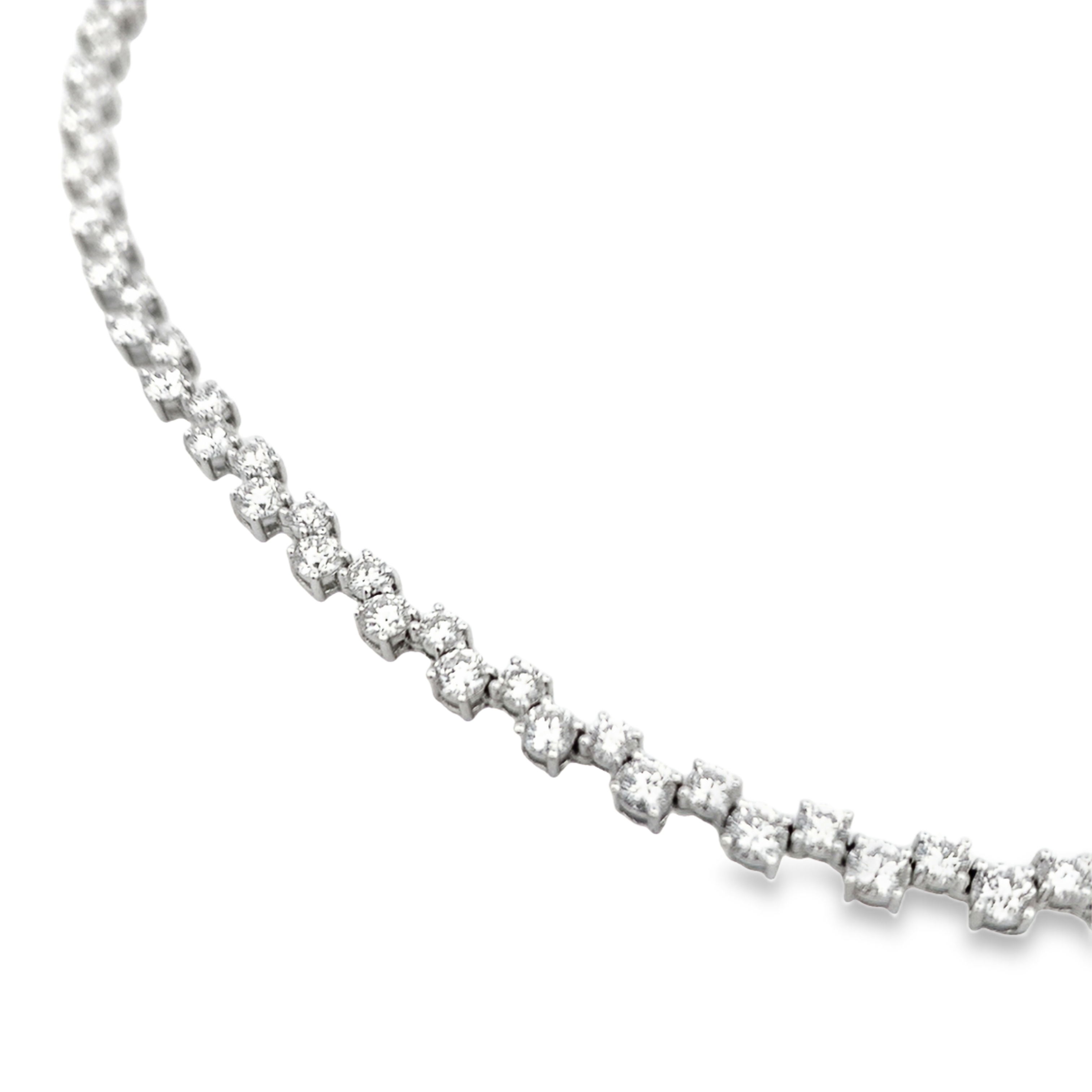 18K White Gold Alternating Diamond Tennis Necklace