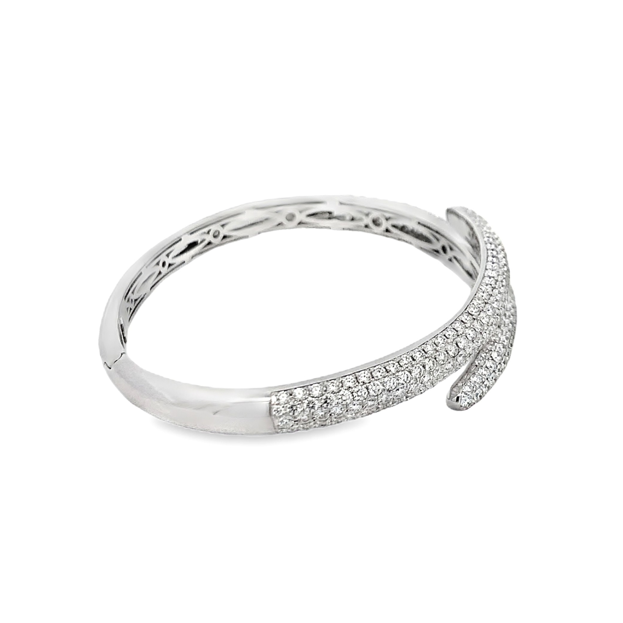 Damaso 18K White Gold 5 Carat Diamond Bangle Bracelet
