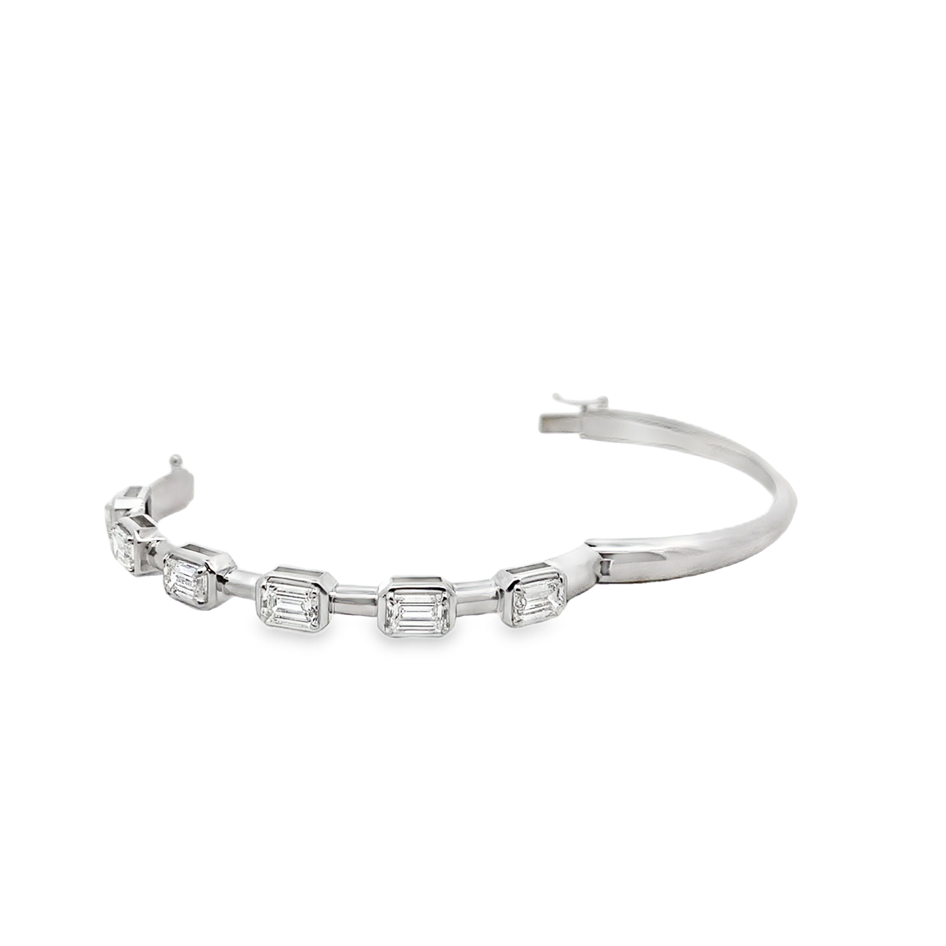 Norman Silverman 18K White Gold Diamond Bar Bezel Bangle with 6 Emerald Diamonds 4.22 CTW G-H VS